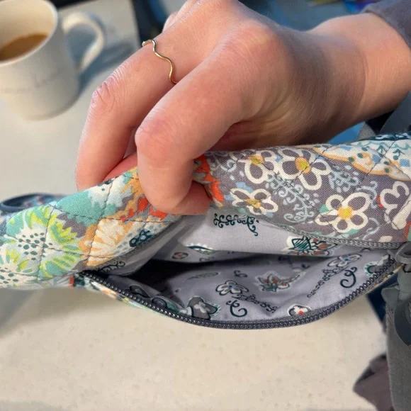 Vera Bradley Multicolor Paisley Quilted Sling Bag - Picture 5 of 9